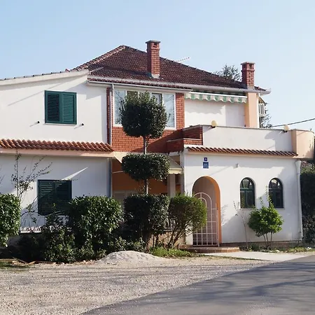 Apartmani Lu Apartment *